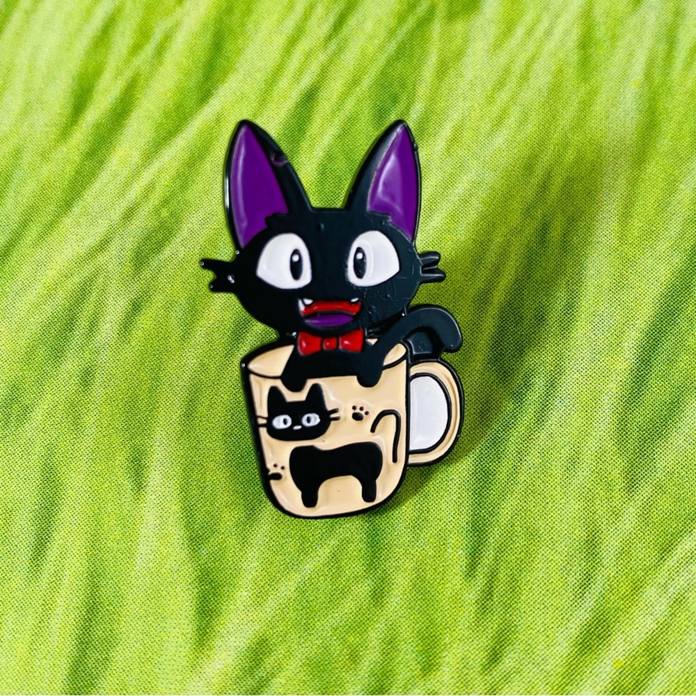 JiJi hot kitty coffee mug lapel pin KiKi’s Delivery service